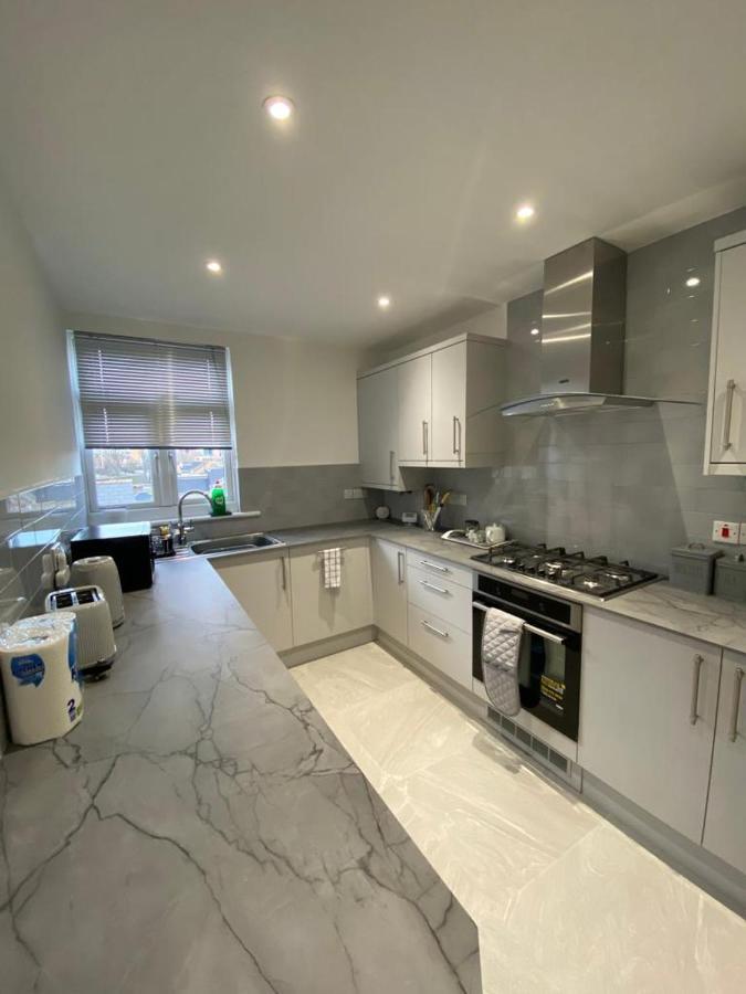 2 Bedroom Apartment London Bagian luar foto