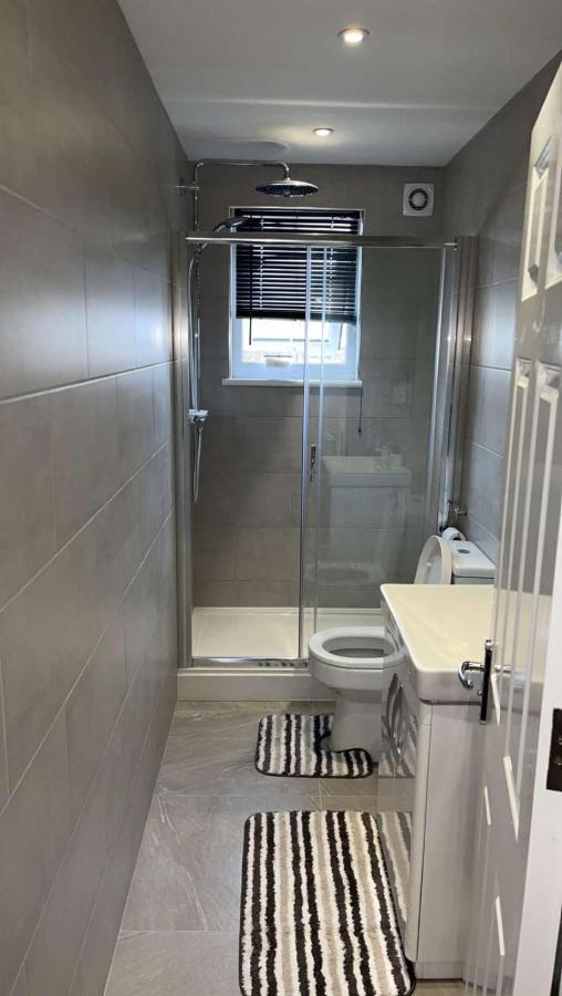 2 Bedroom Apartment London Bagian luar foto